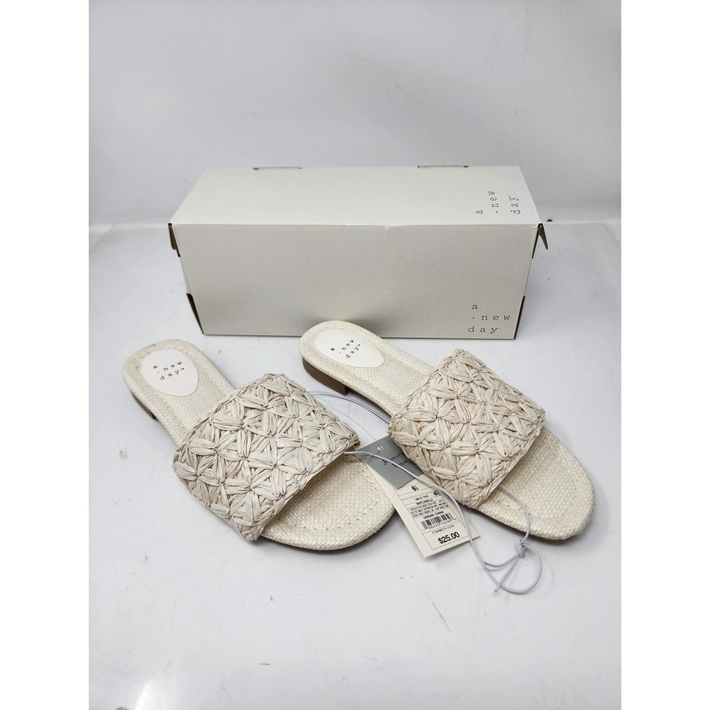 A New Day Womens‎ Ariella Flat Sandals White Raffia Casual Slides Size 6.5